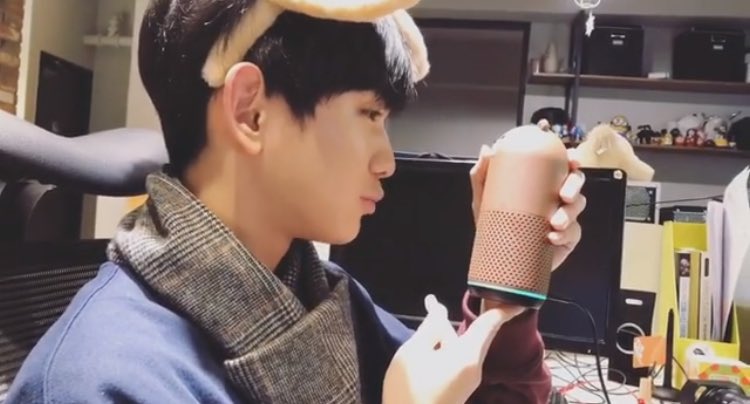 bannymong's tweet photo. 웅 : 클로버 안형섶 알아?
네~ 1999년 웅앵웅앵..
웅 : (헉ㅅㅂ) 그 사람 잘생겼어?
네~ 잘~ 생기신 것 같ㅇ
웅 : 아니야!!!!!!!!!!!!!! https://t.co/01gLDviZLd