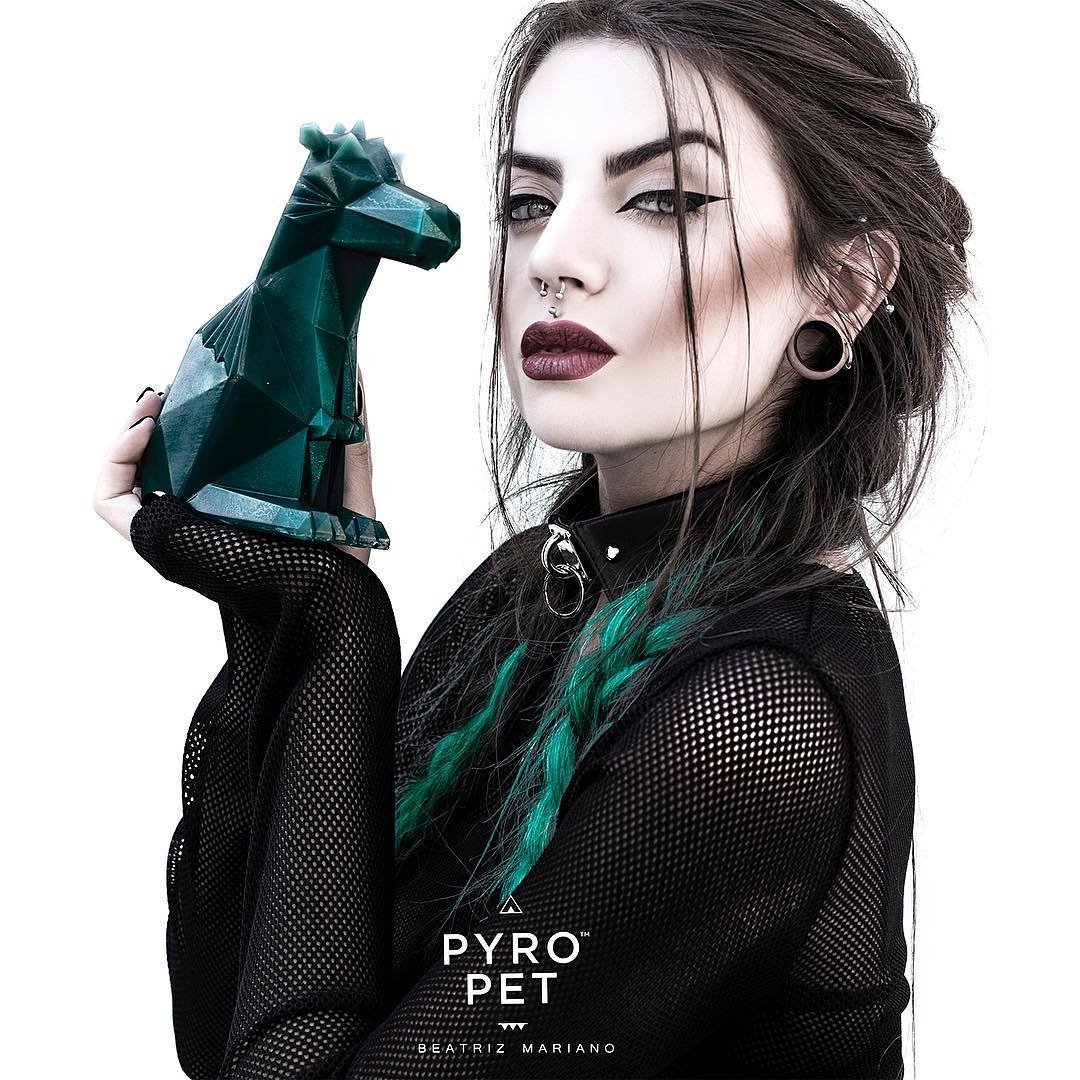 PyroPetCandles's tweet image. Our #BlackFriday #sale is now open! 💖
Simply enter BFCM17 on checkout to get 20% off all Pyropets! 
PyropetCandles.com ✨ We Ship Worldwide #candles #gifts #giftsforher #skeletoncandle