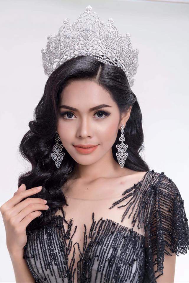 seav_sour's tweet photo. #MissUniverse #Cambodia https://t.co/D7FwtRDiym