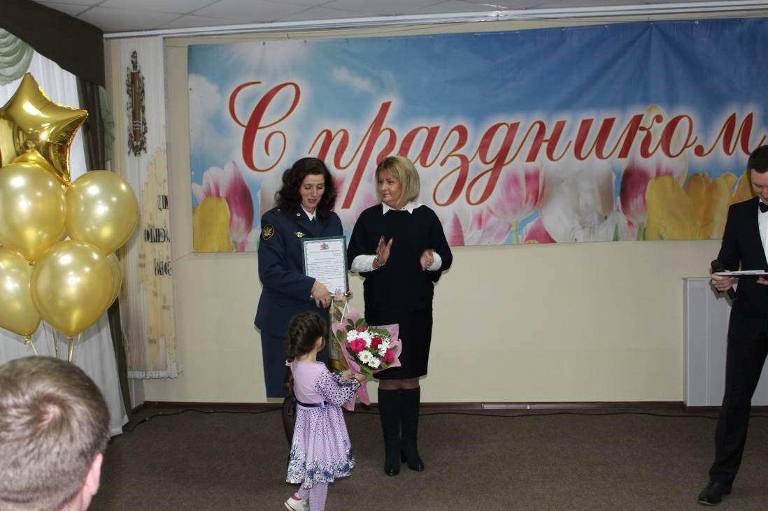 Торжественное мероприятие, посвященное Дню матери, состоялось 24 ноября в актовом зале Департамента социальной защиты населения Ивановской области