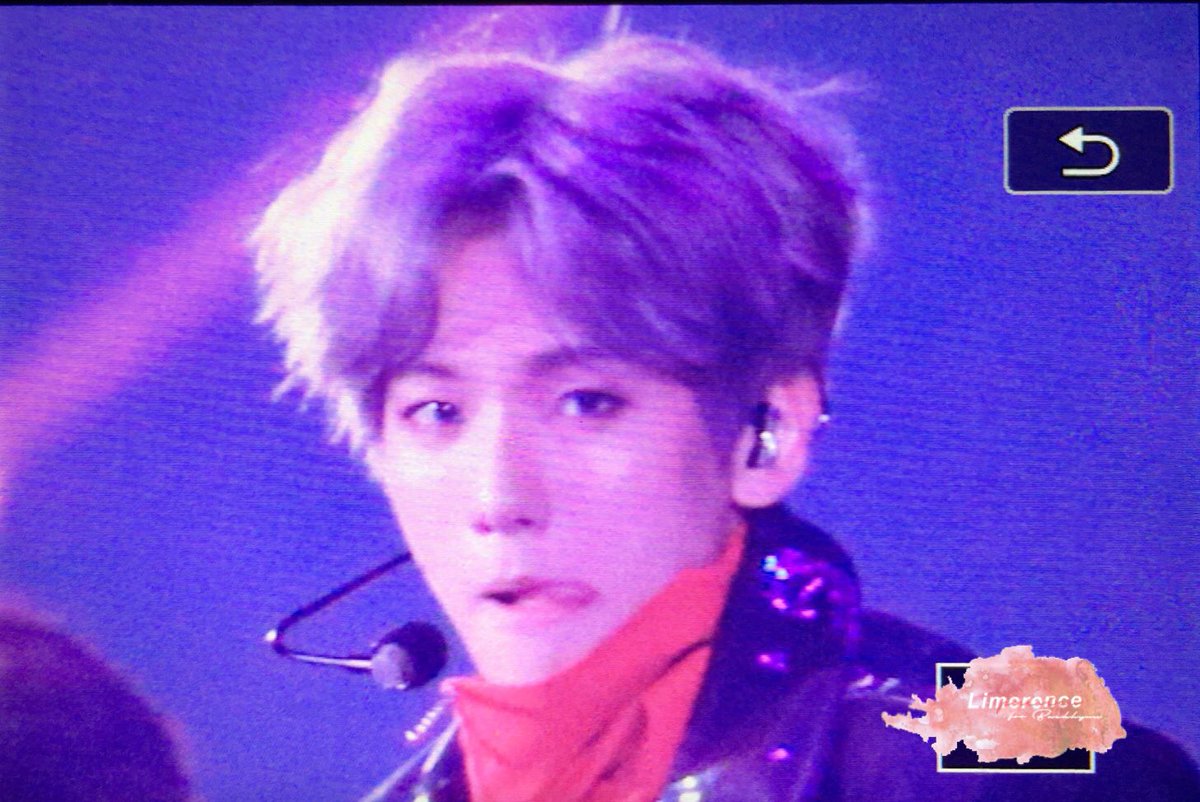 Limerence_04's tweet photo. 171124 The ElyXiOn in Seoul 
#exo #baekhyun #엑소 #백현 #TheElyXiOn #ElyXiOn https://t.co/fj9qVaVgNw