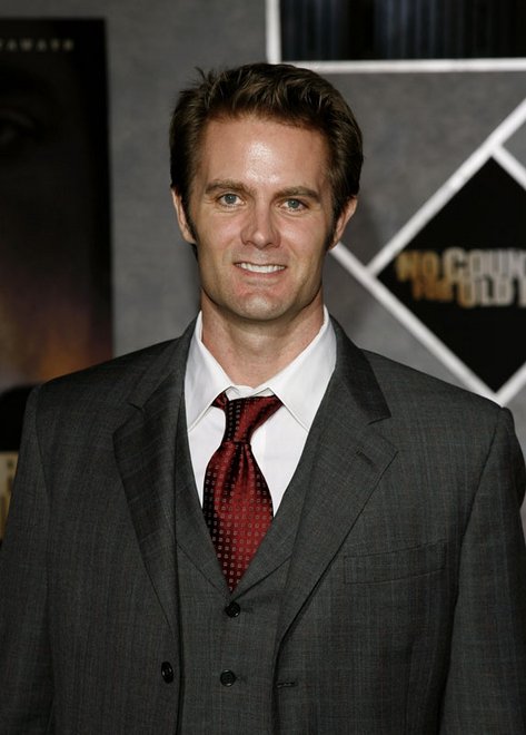 Happy Birthday Garret Dillahunt 