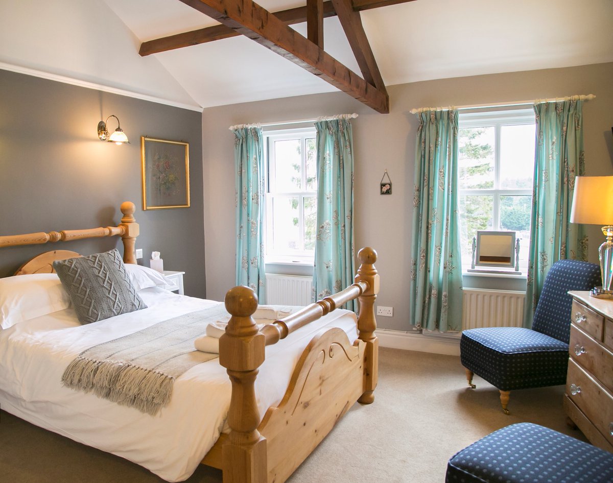 The CB Inn tweet media