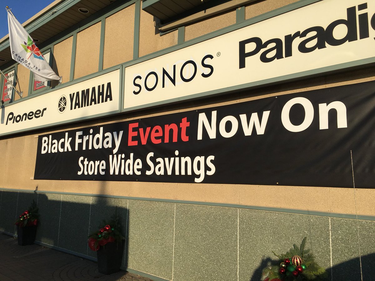 CWalker1015's tweet photo. Get your #BlackFriday electronic deals now as @Mr_Kearnsy broadcasts live @thewolfca @1005FreshRadio til 1pm @KawarthaTV #BargainCorner https://t.co/GBy23mIg4v