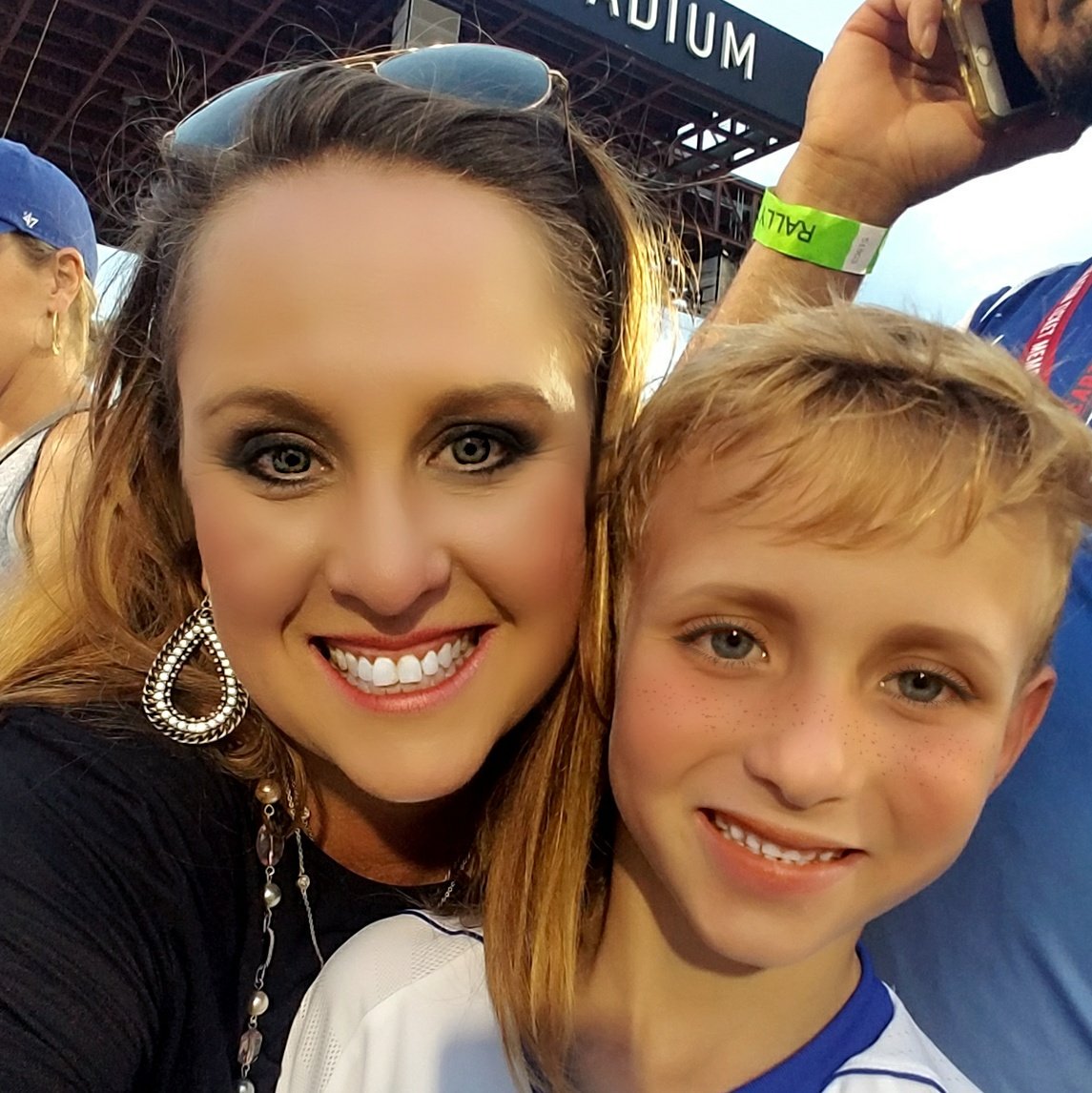 Shell_n_Zane's tweet image. #NewProfilePic