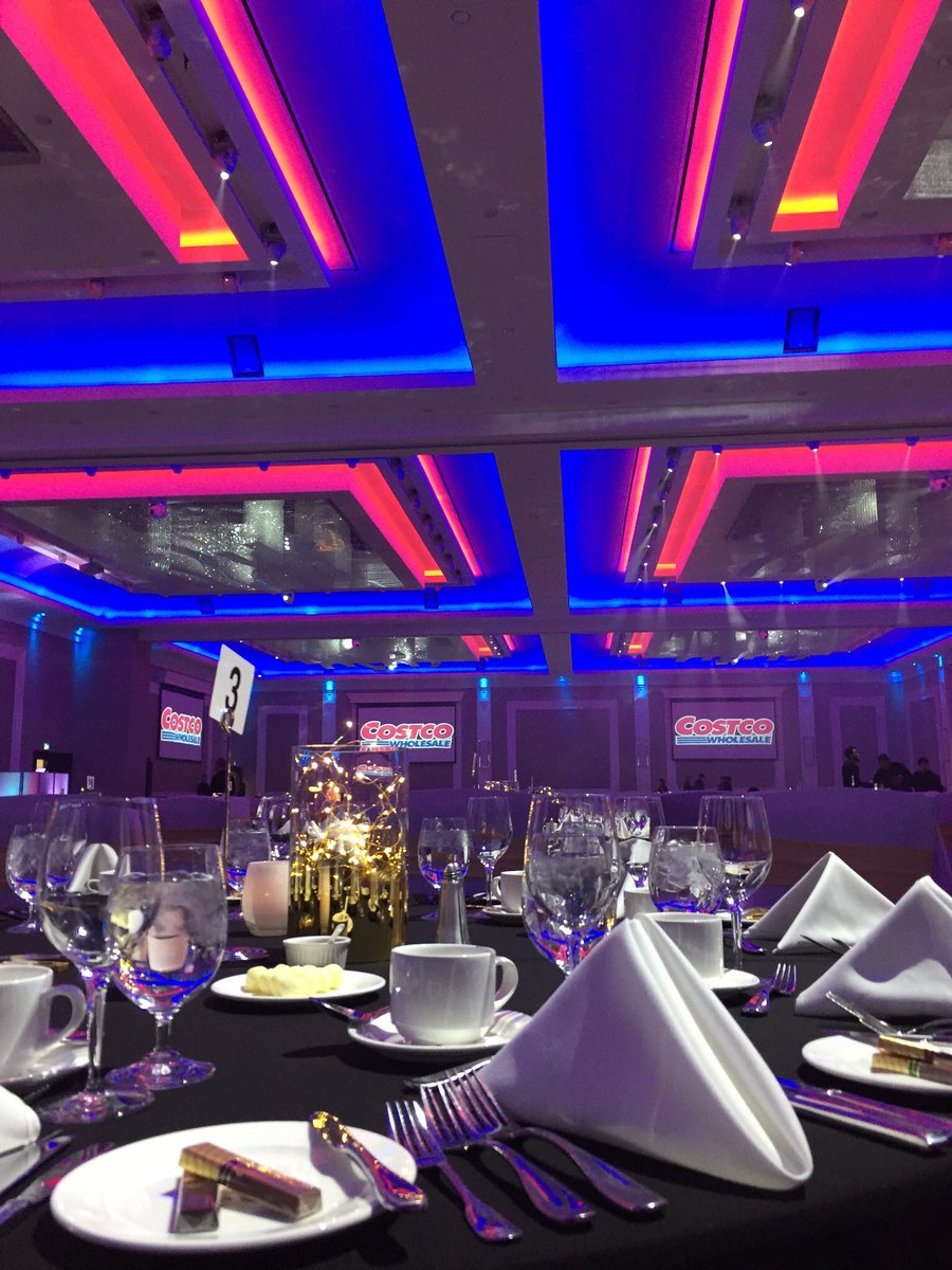 SharronMulvey's tweet photo. Largest sit down dinner party to date at #InfinityConventionCentre. https://t.co/SC6TFVHrO3