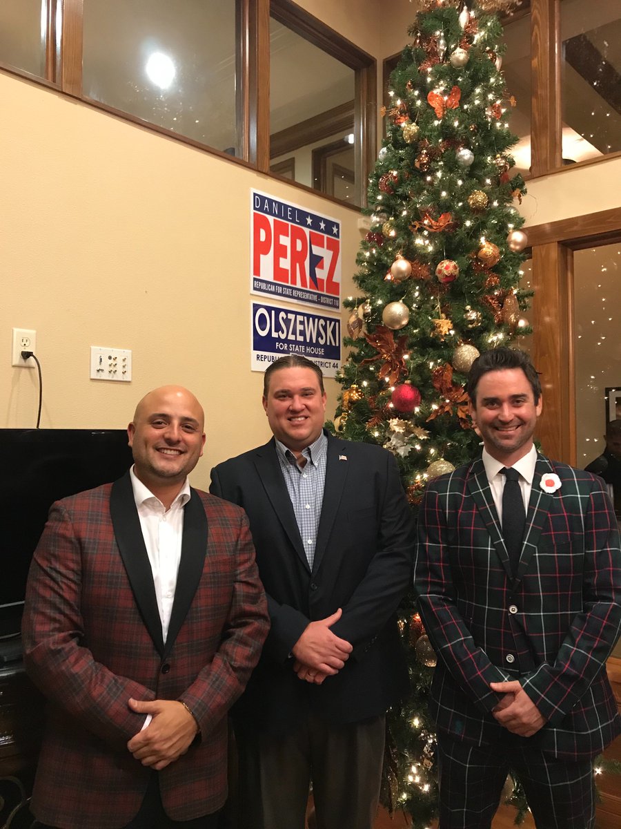 BobbyOlszewski's tweet image. Congratulations Strategic Image Management @SIMWins and my dear friends @anthonypedicini and @ThomasPiccolo on the completion of their new Death Star...I mean new office in Ybor City! #SIMWins #VoteBobbyO