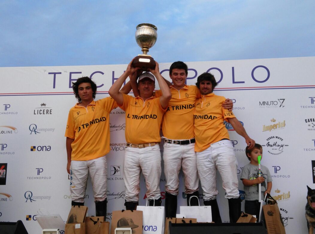 Pololine's tweet photo. 🏆 La Trinidad claim #technopolo Cup 2017
 📸@KaterinaMorgan https://t.co/cTsAWFWqoY