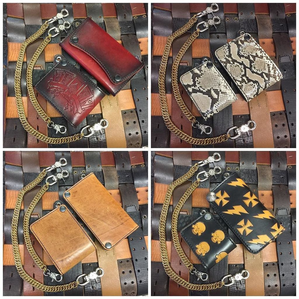 AnvilCustoms's tweet photo. December Combo Special!  You Choose 1 Wallet &amp; you Choose 1 chain (pictured here) —$350 per Combo!
#chainWallets:  dirty Red hi straight Bifold, Dirty Red trucker Trifold, python mini Bifold, python standard bifold, vintage tan standard bifold, vintage tan long, black/tan Sk… https://t.co/StlZK6mOMk