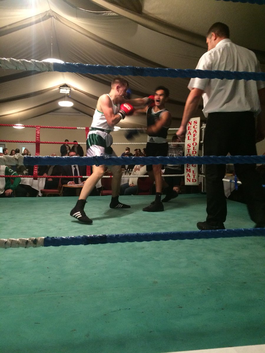 devonportboxing's tweet photo. Moore wins by majority- great crowd tonight thanks for your support. @Johnfri34586274 @AlbionRFC https://t.co/0fAuhhBTYg
