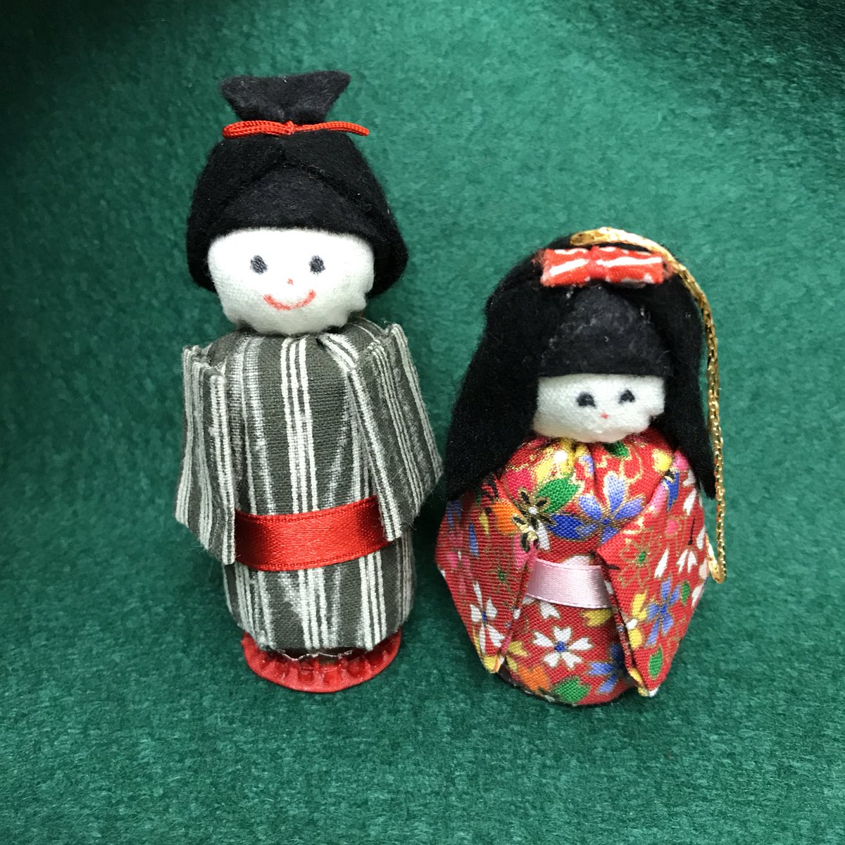HamCJCC's tweet photo. Madly preparing for ourXmas Bazaar tomorrow (Dec 2) from 10 to 3. Handmade ornaments and Japanese vintage goods. Yummy Udon (Japanese noodle soup) and other yummy treats served from 11 https://t.co/D7A0Ogf24h