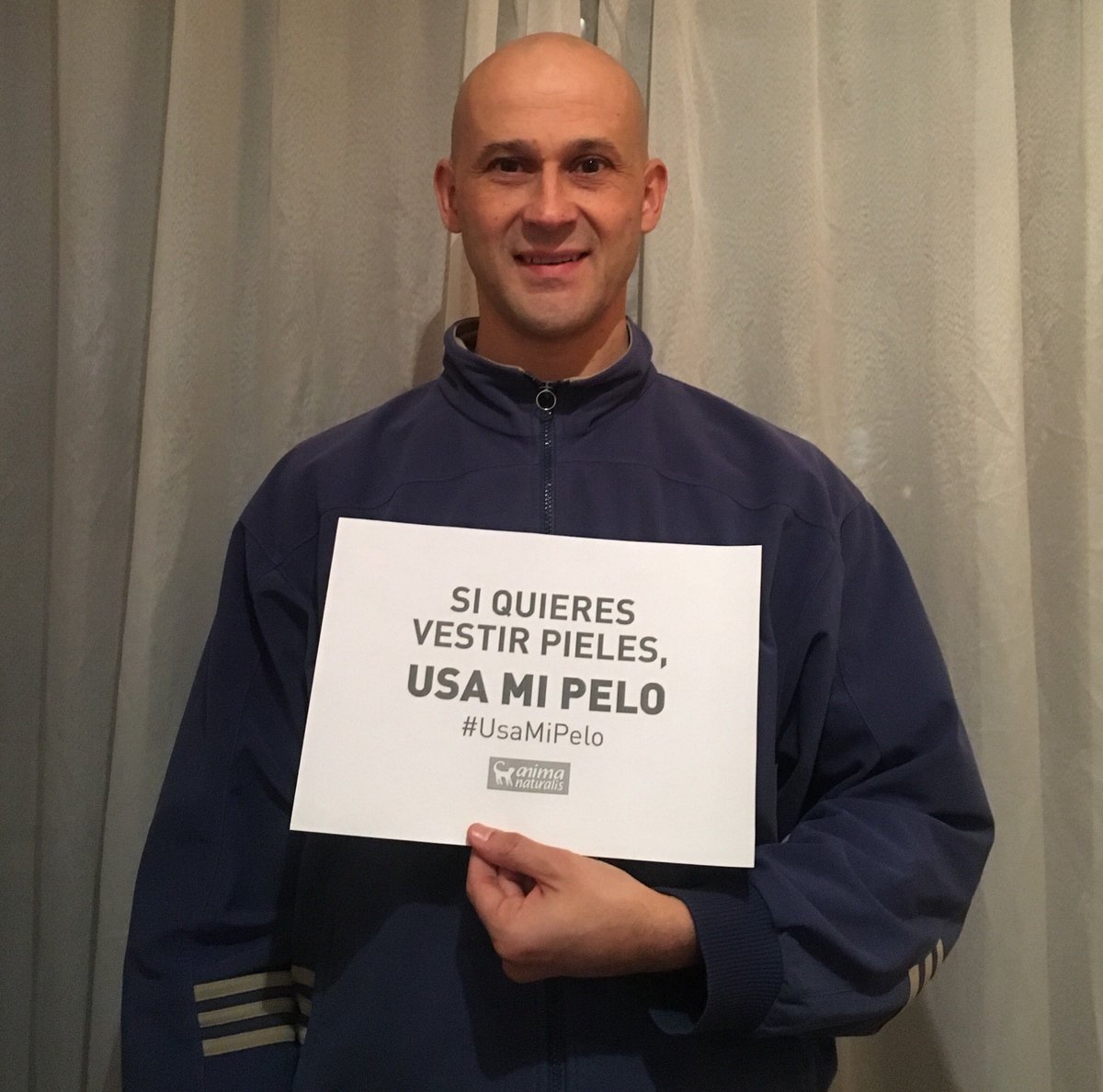 japrietogomez's tweet photo. Me uno a la campaña #usamipelo De @animanaturalis porque estoy en contra del uso de pieles. Si quieres usar pieles usa mi pelo @anima https://t.co/ej1LHYZMSe