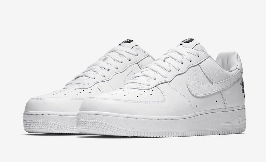 SneakerScouts's tweet photo. #RestockThe Nike Air Force 1 07 'Roc-A-Fella' is now available via @footlocker! https://t.co/CCEcSzndBh https://t.co/tp5PJ95Ozb