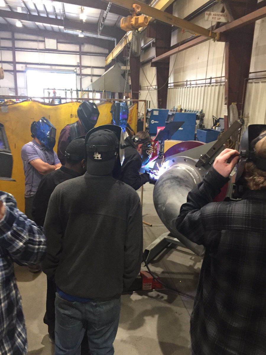 VGCCTechHire's tweet photo. Thank You #EdwardsInc for allowing our students to tour your facilities!
@VanceGranville Welding Technology students were able to go behind the scenes to learn more about Welding, Fabrication, and Pipefitting. https://t.co/4MW1NoiWV3
