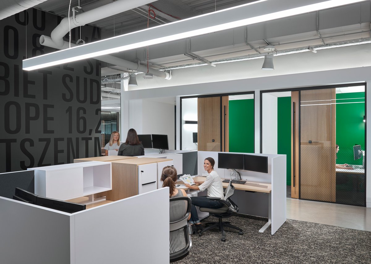 elementsofwork's tweet photo. Let's end the week with some more #ELEMENTSinstall shots, shall we? #GreatDesignFriday Kudos to the project team! https://t.co/9rT2RCKpGm