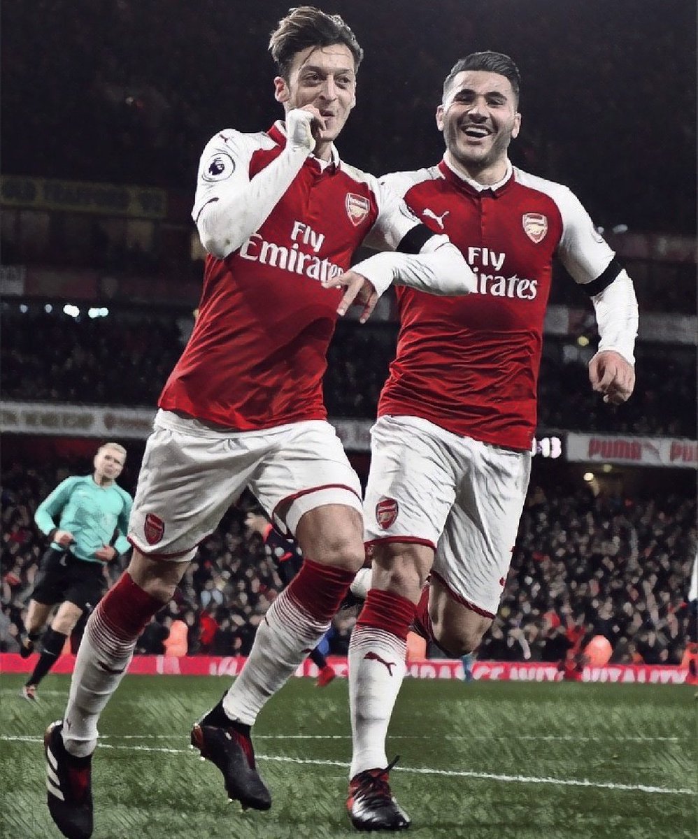 M10's tweet photo. 〽⚽🔜 #AFCvMUFC #COYG @Arsenal @premierleague https://t.co/q12x67G42O