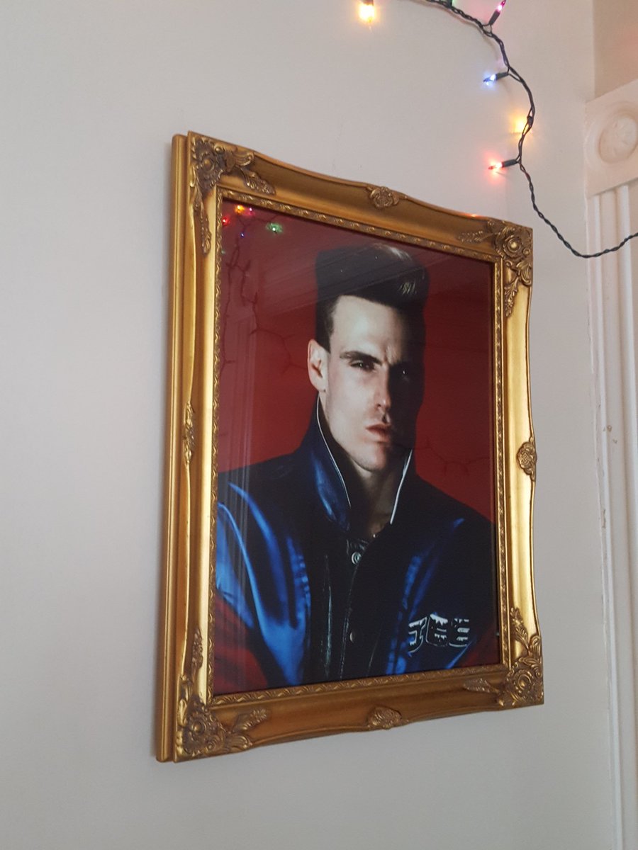 KevynDrago's tweet photo. @MartySmithESPN my roommates and I have this hung up in or living room. Is there any way we could get a picture of you to also hang up on our walls? https://t.co/PUixVeUqfu