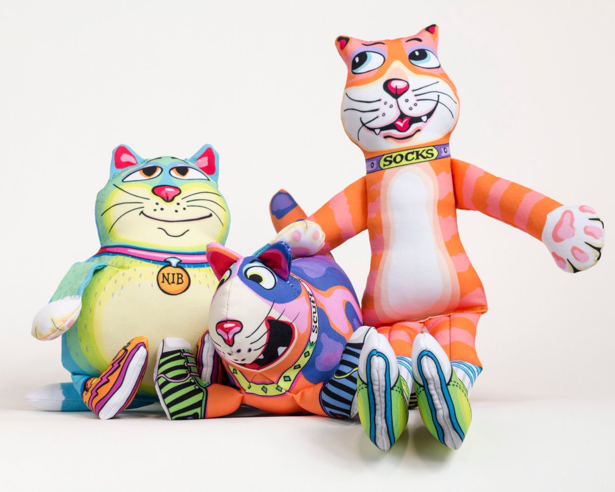 fuzzutoys's tweet photo. Check out what's new with #fuzzu! Our Sneaky Cats are wearing their best digs for a romp with your pup! Squeaker included! #cats #toys https://t.co/3FW78WK1GK