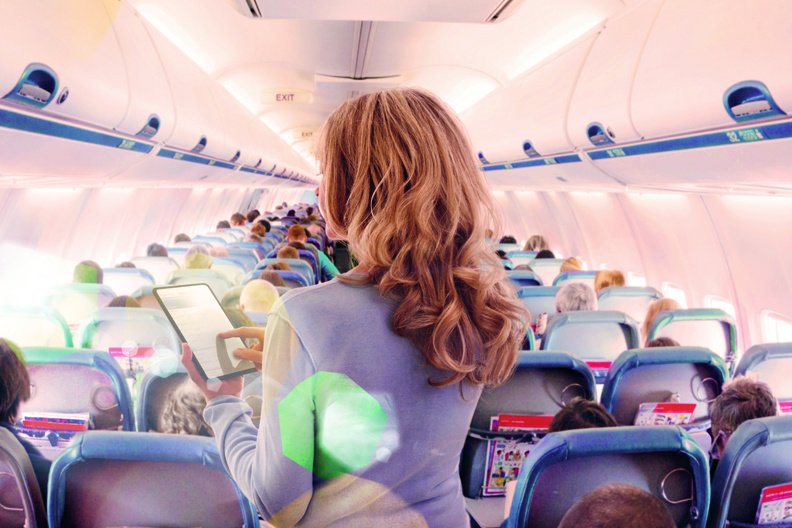 Sofi_Run's tweet photo. .@fpaisdigital @Aerolineas_AR la primera línea aérea de #LATAM en capacitar digitalmente a sus tripulantes de cabina y llevar el servicio de pasajeros a un nivel superior con las #CrewTab de @SITAONAIR @SITALatin https://t.co/7MilyAy5J4 https://t.co/fHSVNdJ63y