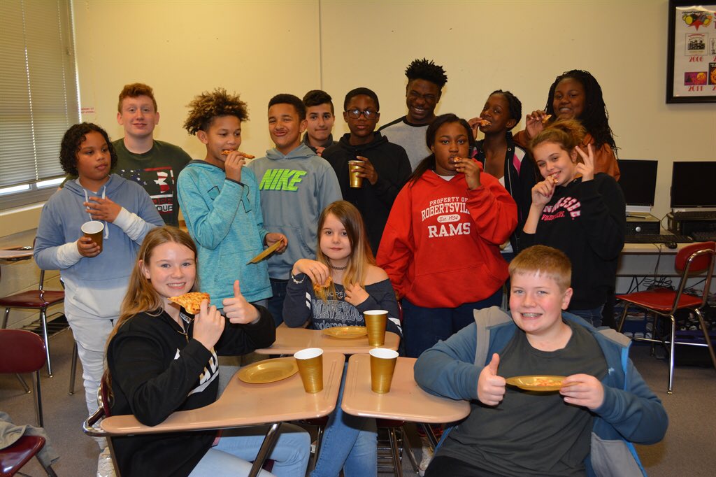 Thank you Domino’s 🍕 for our Riddle Me This prize lunch for <a href="/jujumkinder/">Julie Kinder-McMillan, Ed.D.</a>’s homeroom! <a href="/ChildressTonya/">Dr Tonya Vandergriff Childress</a> <a href="/RMS_ORS/">Robertsville Middle</a>