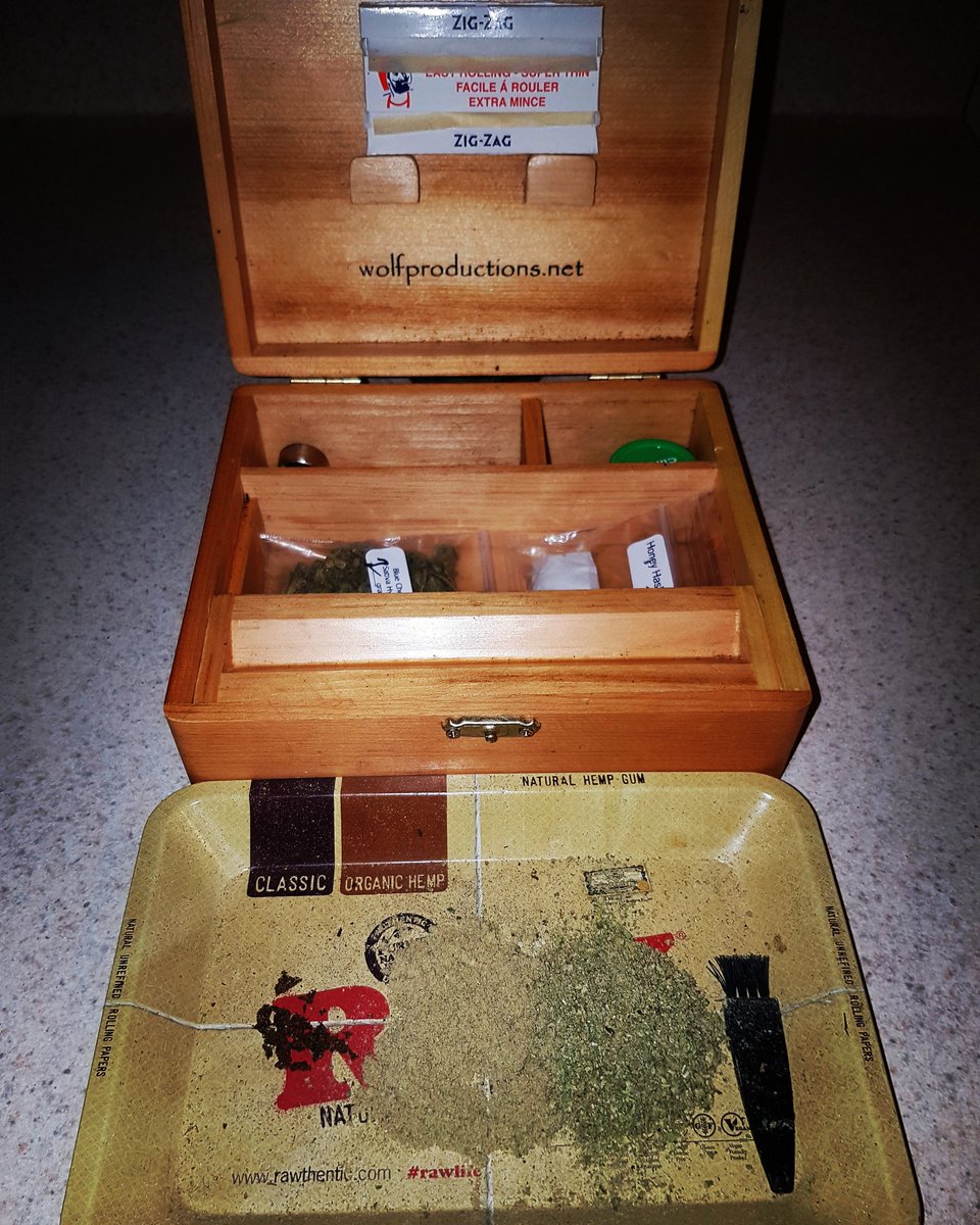 ineedmorepaper's tweet photo. #cheesus #HoneyHash #keef #Stonerkit #lit https://t.co/uhnZdKvxLI