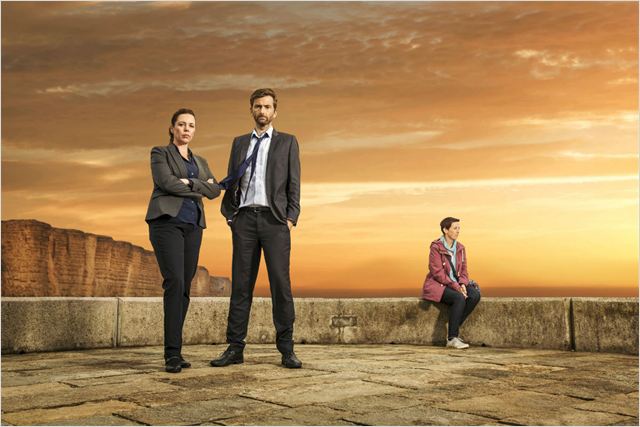 cosmicm1's tweet photo. Critique de la derniรจre saison de #broadchurch ! Et il y a des chose ร dire ! Enjoy !
#DavidTennant, #OliviaColman, #JodieWhittaker, #AndrewBuchan, #AdamWilson, #ArthurDarvill, #MatthewGravelle, #JoeSims, #JulieHesmondhalgh
https://t.co/bmIqcPhUqU https://t.co/j0LaMW2NfH
