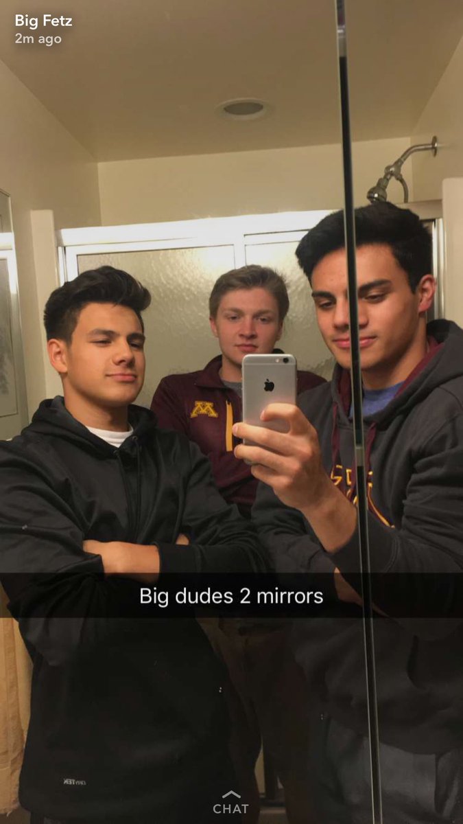 hartwigcam98's tweet photo. Happy 22nd to my man @FetzekFetzek from Kansas 🍻 https://t.co/hVGLba18A3