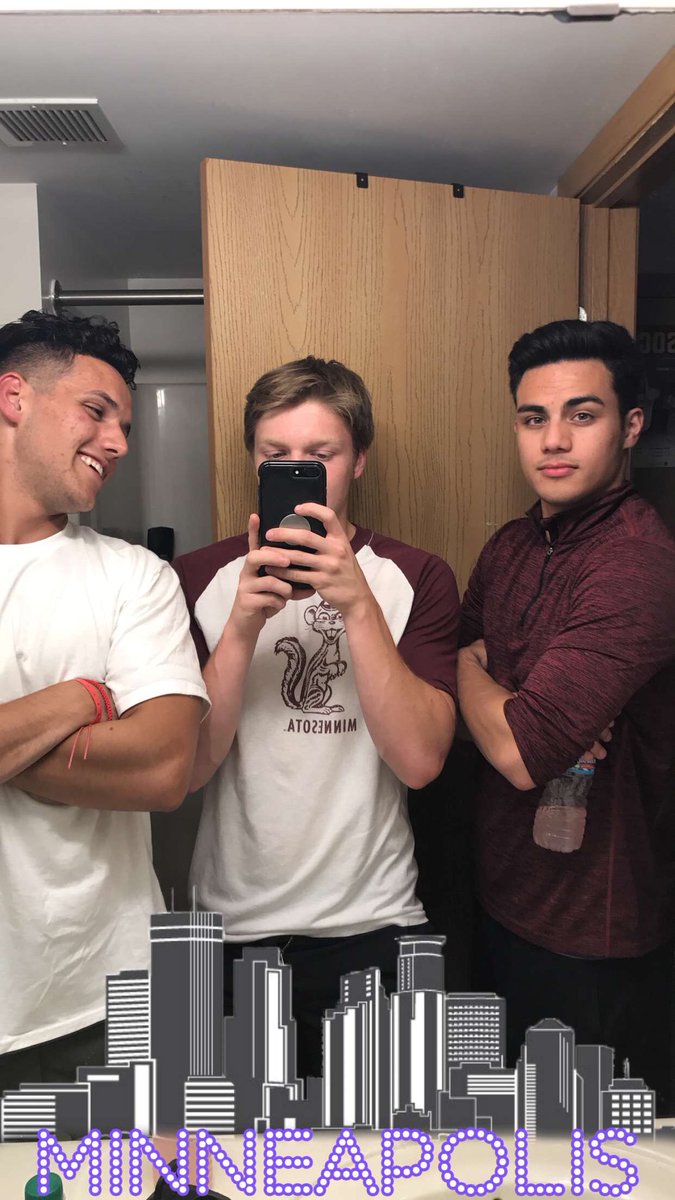 hartwigcam98's tweet photo. Happy 22nd to my man @FetzekFetzek from Kansas 🍻 https://t.co/hVGLba18A3