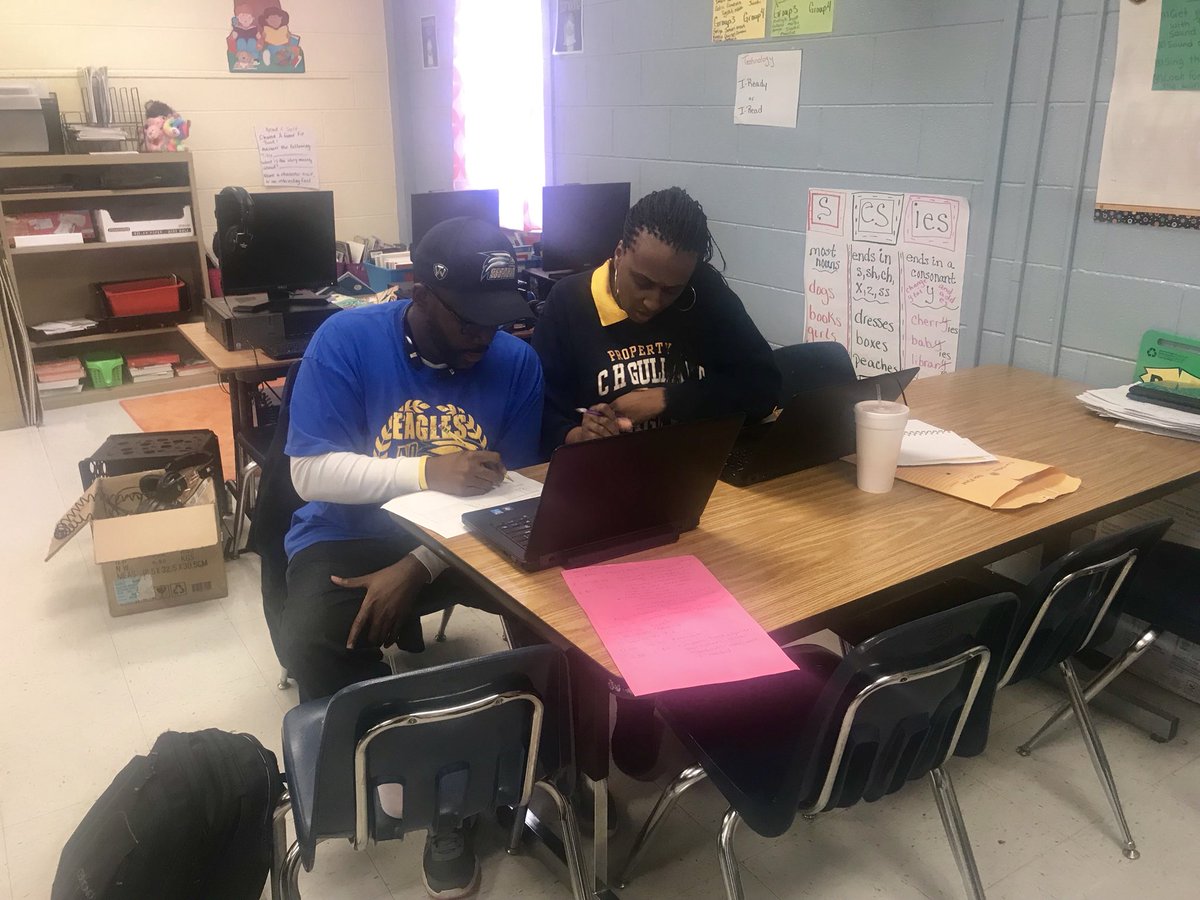Whitaker_CPES's tweet photo. Operation Calibration was in full effect in our Math Benchmark scoring session! 📊 I throughly enjoyed working w/ the 3rd grade math teachers today from @WeAreNolanOwls @GullattES1 @heritagejaguars @BethuneES @FCiAchieve @FCSAssess #FamilyFeud #InterRaterReliability #illuminate https://t.co/ccY4g7jTxV