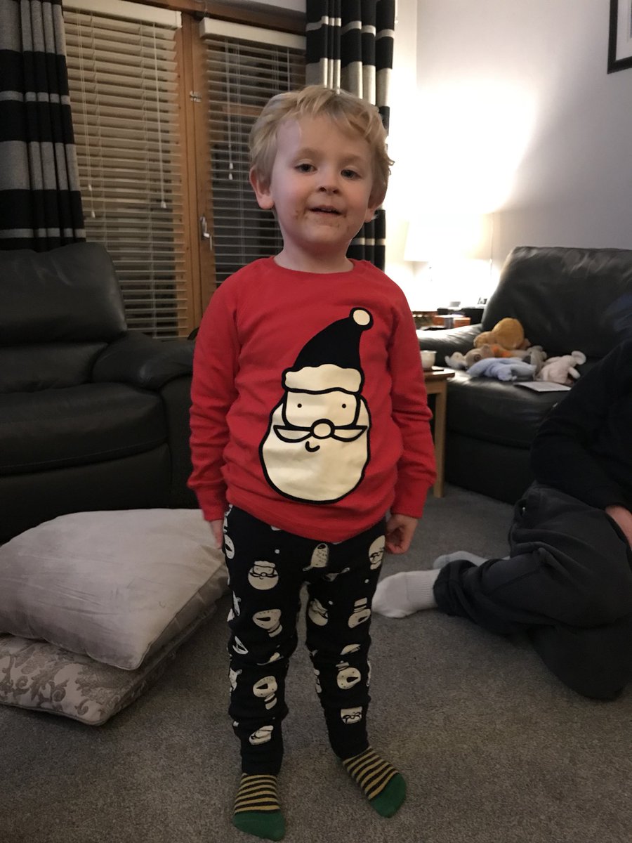 bexionn's tweet photo. @RSVPMagazine ready for the toy show... #chocolateface #LateLateToyShow 🤗🎉 https://t.co/NB4gqvNbEh