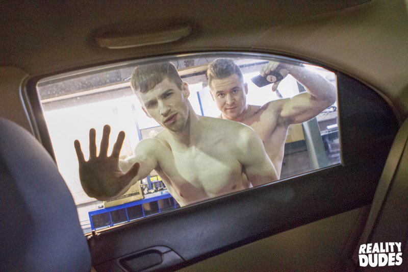 BGEroticZone's tweet photo. Catch #DudesInPublic15 by 💋@RealityDudes with 💋#Thyle and #AlexFortin 💋 https://t.co/rAok4fO8d5