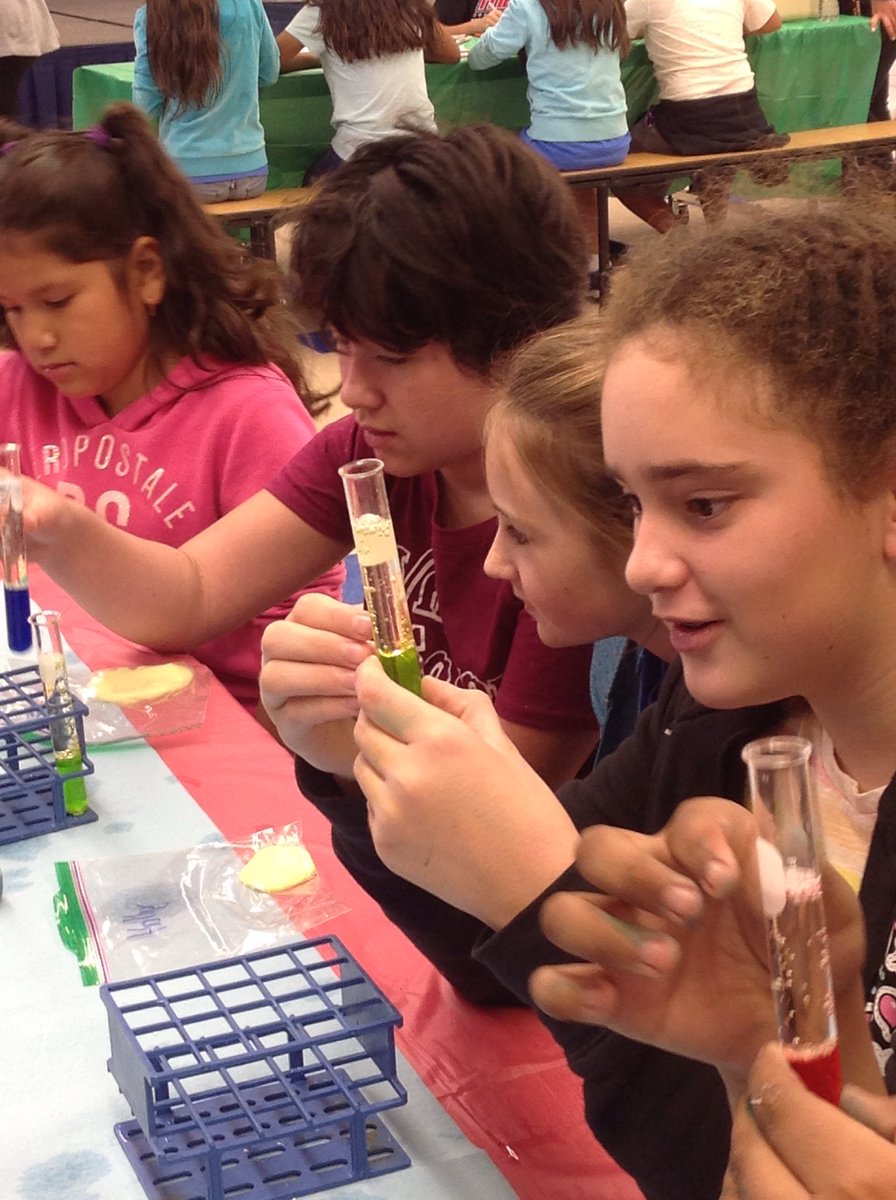 caluhoward's tweet photo. Hands on science today at PVSEA. Thanks Moorpark College.#pvseacougars https://t.co/yFHdsTqv2F