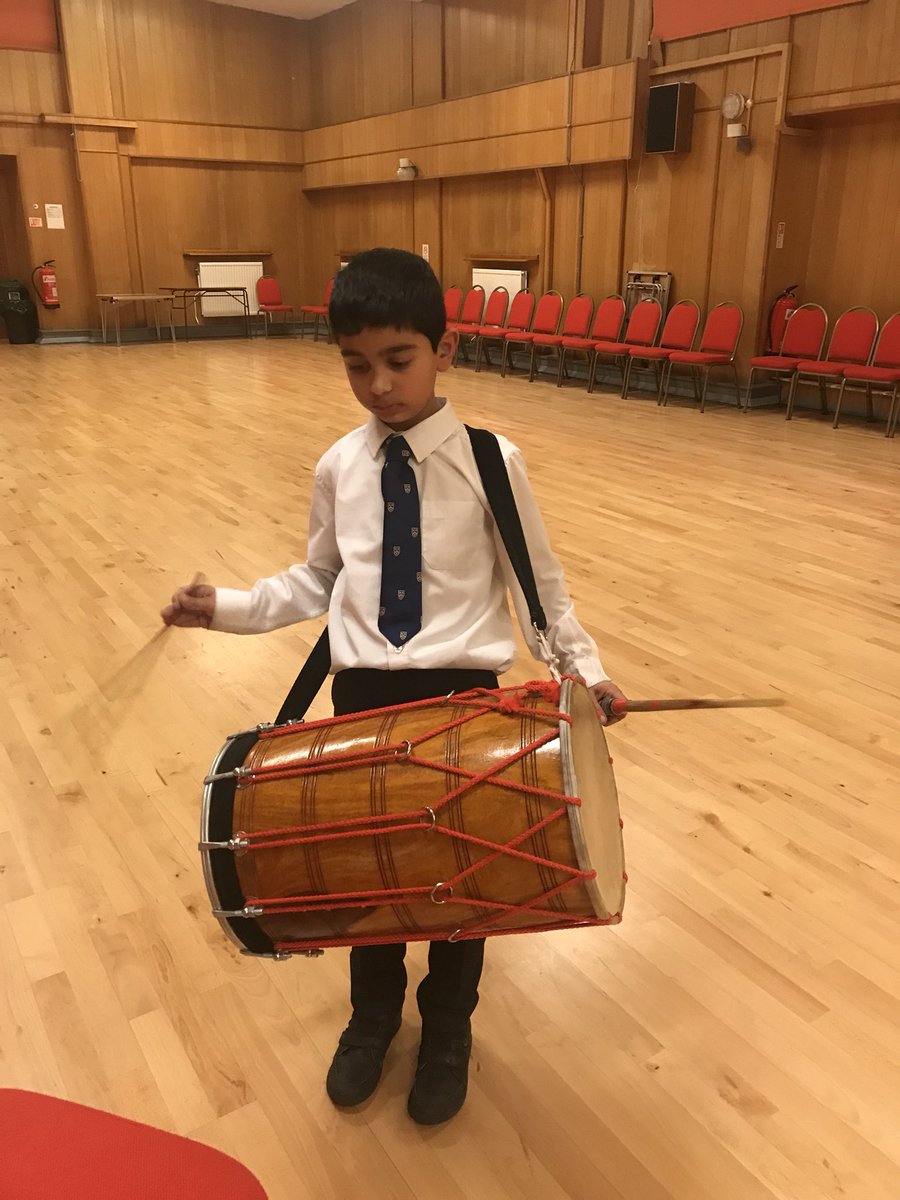 EternalTaal's tweet photo. One of our juniors tonight practising at #DholClass. Follow our #Instagram and #Snapchat to see all our students in action weekly. #DholClassesByEternalTaal https://t.co/m1TxXwXDfK 07709861128 https://t.co/ZWykn5XnFl