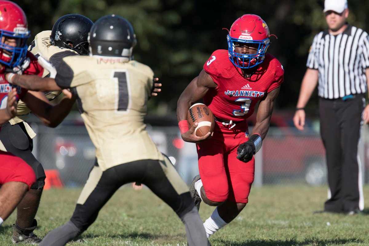 westernpasports's tweet photo. Good luck to @Jhawkathletics as they battle Farrell for a trip to PIAA Class A title game next Thursday in Hershey. We'll be there tonight to cover the action, with photos online after the game. https://t.co/Gw4cuyfryC