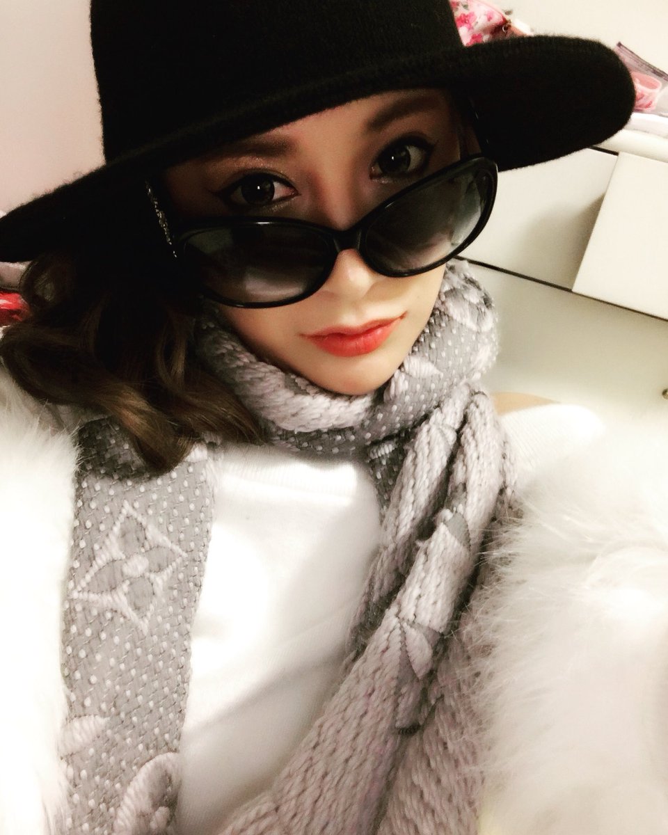 puusan1580's tweet photo. このデニム可愛すぎ♡
#tonybee #トニービー https://t.co/xWCj72ePs1