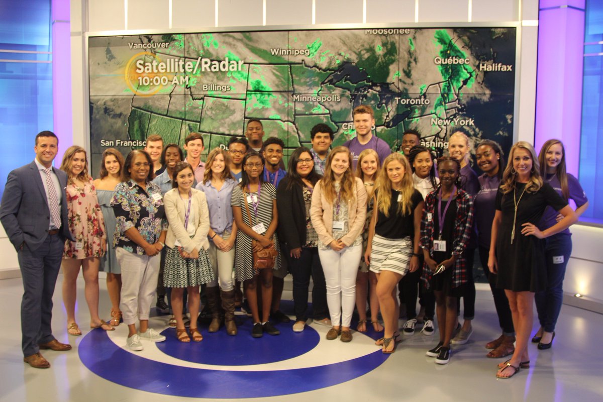 TCUjournalism's tweet image. Are you a high school student interested in journalism? Apply to the Schieffer Summer Journalism Camp! schieffercollege.tcu.edu/journalism/new…