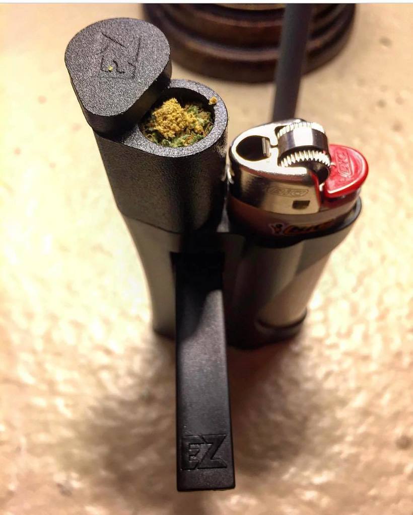 TheKindPen's tweet photo. Friday Lunch Breaks be like...🤷♂️
#vape #vapelife #ezpipe #pipe #flower 420 #kindpen #bekind
Item Pictured: The EZ Pipe https://t.co/aADvMB84zJ