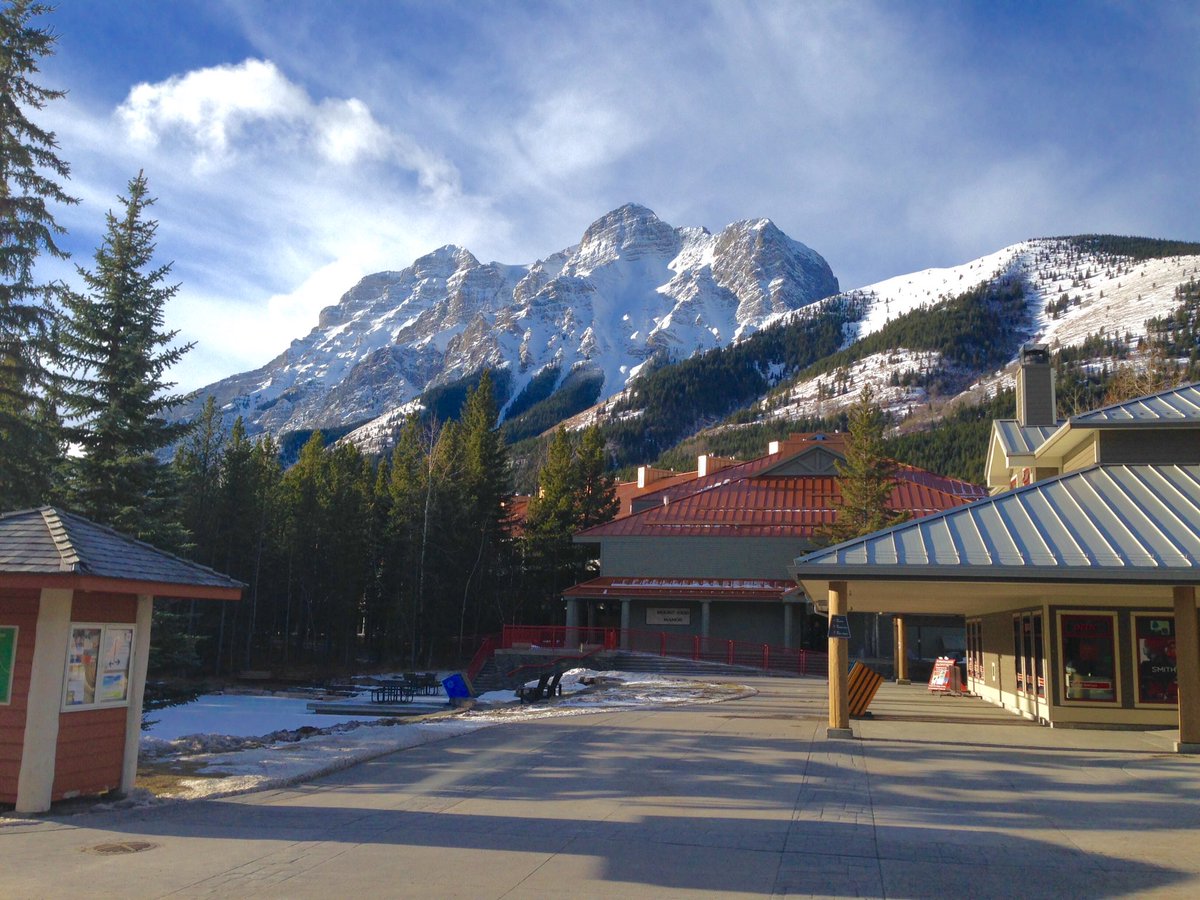 EACwilderness's tweet photo. It's a wrap 4 #ConservationSummit2017. Thanks to @CWF_FCF for organizing & Stoney Nakoda First Nation 4 hosting us on their territory. 🌲🌳🌲 https://t.co/NlmcGrd7a7