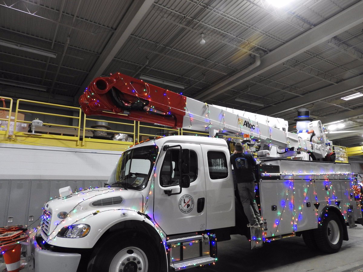ghblp's tweet photo. It's a swell time, it's Jingle Bell Time! We are having fun decorating our Bucket Truck for the @GHAChamber Jingle Bell Parade. We would like to say thank you to our Senior Electrical Line Worker Kip, for driving in the parade tomorrow, Saturday, December 2 at 6 pm. #Parade https://t.co/aP9FiNb47R