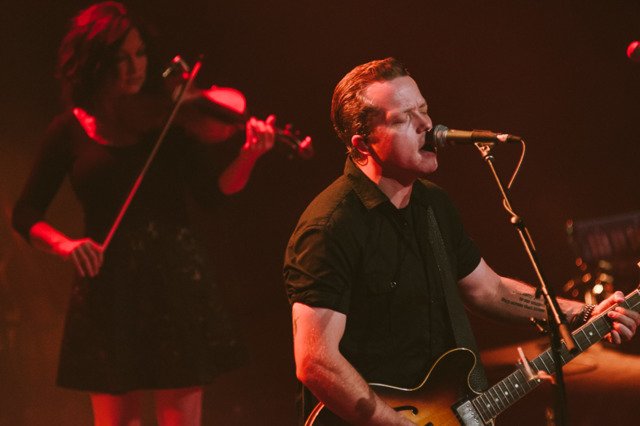 NashvilleScene's tweet photo. How many opportunities do you get to see @JasonIsbell and @amandashires, for free, alongside a big-ass Christmas tree? Not many.

Tonight at Public Square Park. https://t.co/MZdq2Q2LXx https://t.co/RN4qctAp7B