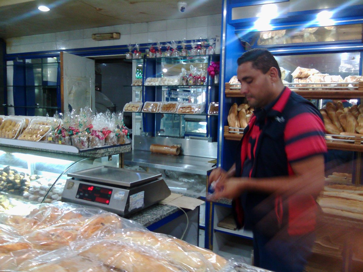 RGInsular's tweet photo. @Sencamer_ colocando marca de verificación de instrumento de medición en Panadería y Pastelería Bolívar, C.A. en mcpio Mariño velando por el bienestar de nuestro pueblo. https://t.co/0JmqCZuKaf