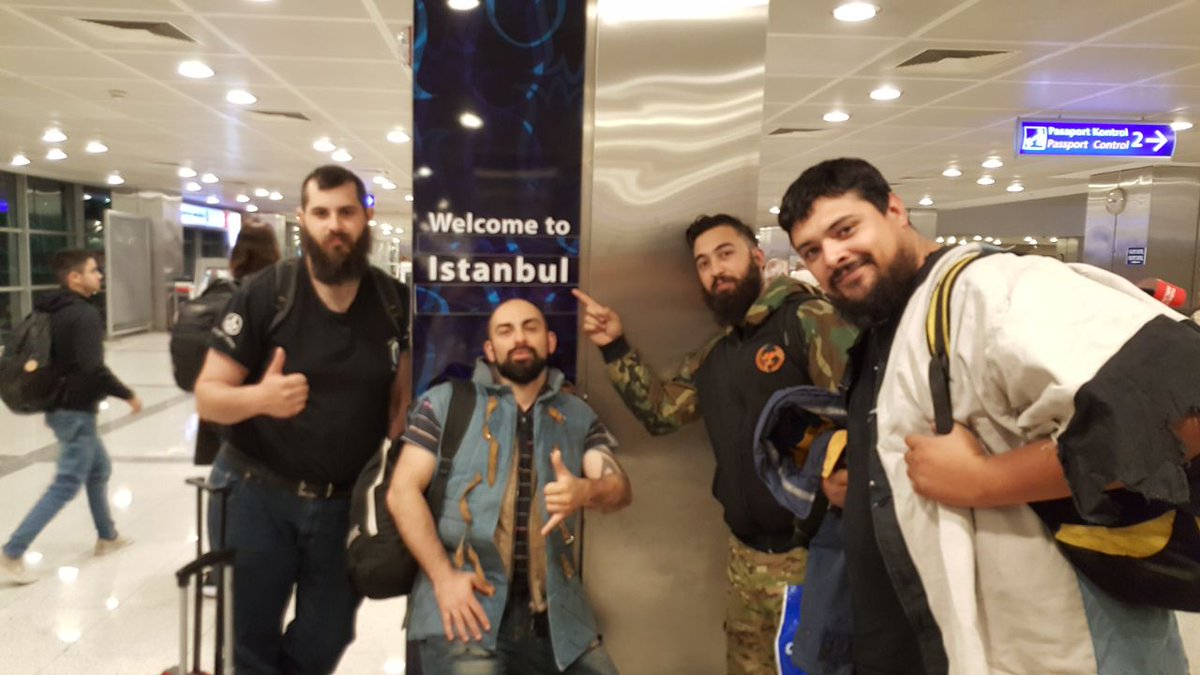 valherjes's tweet photo. Y la segunda tanda ya llegó a Estambul!!💪💪 Esperando la escala para salir a Moscú!
Les recordamos que mañana Valherjes pelea a las 5.30 hs argentina - 11.30 hs rusia. 
Y lo pueden ver en: https://t.co/WPPSKzfmX6…

#ARGENTINA #dynamocup2017 #medievalfights #WMFC #steelsport https://t.co/IyPQpaJoCv
