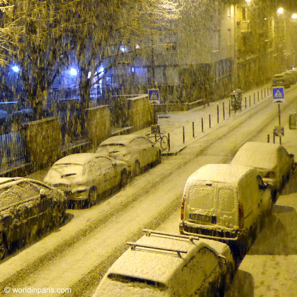 worldinparis's tweet photo. Winter is coming in Paris! https://t.co/XL04LW0DxP #worldinparis #shakingparis #moveablefeast https://t.co/59iECLrryX