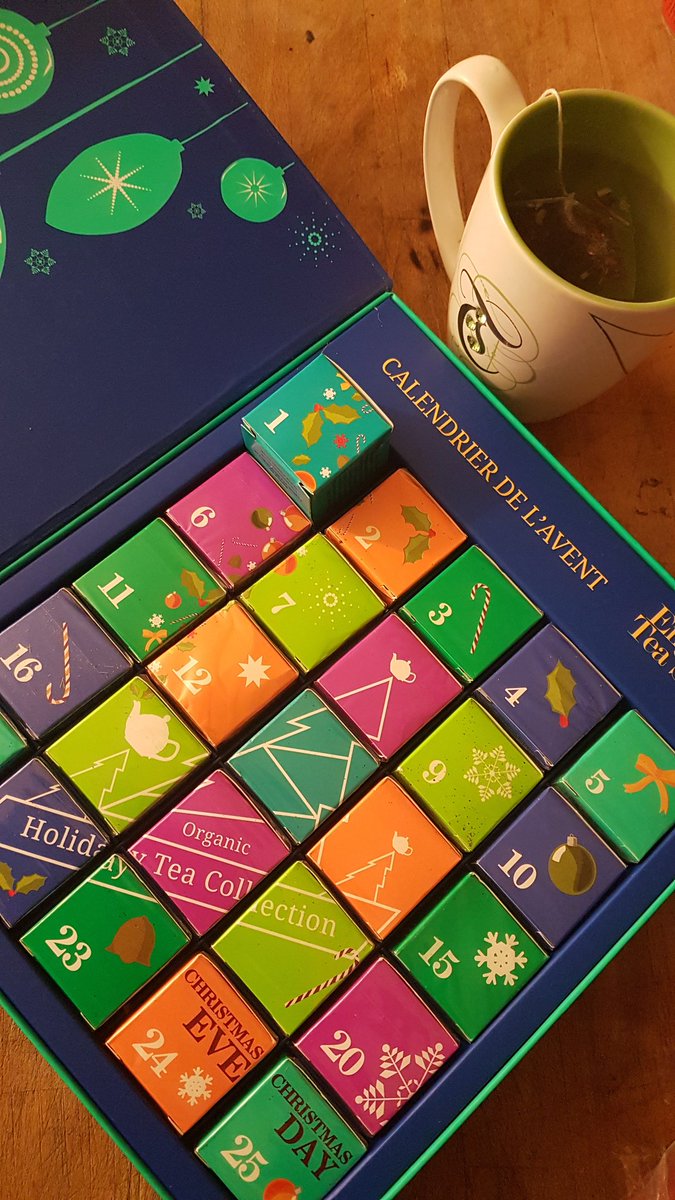 paiian's tweet photo. Best advent calendar ever ! #christmas #foradult #tea https://t.co/vIwUXN1Cht