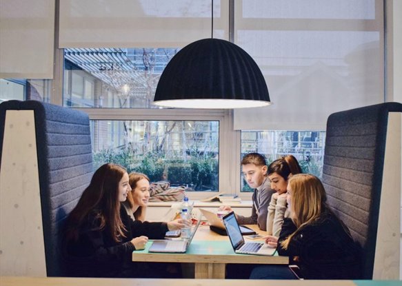 StudentsofPR's tweet image. #Christmas holidays and final assignments are close. Two more weeks and we'll all be going back home to celebrate Christmas!
#studentsofpr