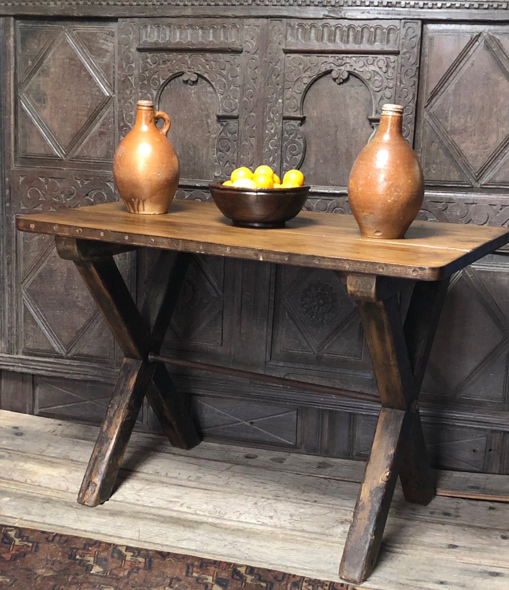 antique_hadden's tweet photo. A Victorian pine tavern table with iron banded top.
#tavern #antiquetable #folkart #countrytable #countryhouse #periodoak #antiquehadden #newstock #bellarmine #primitive #oakandcountry https://t.co/pMtfNIJbmi