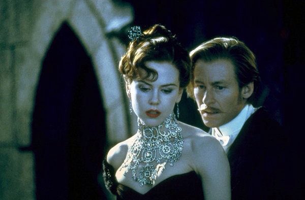 PuntaBrujaFilms's tweet photo. 📽 Mouling Rouge (Baz Luhrmann, 2001) ❤️💃🏻💎📝 https://t.co/FDYh921Um4