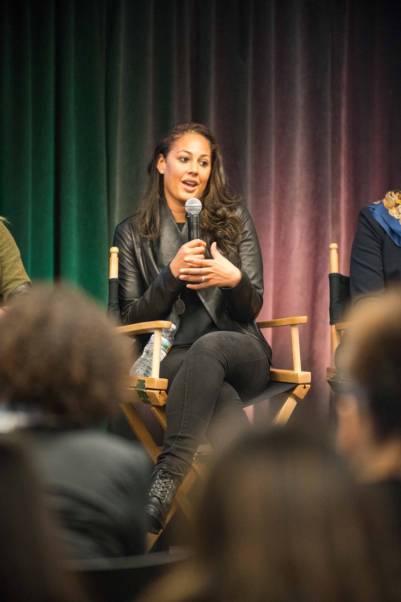 SoHookd's tweet photo. Proud of our CEO for speaking at @Google and sharing her knowledge on fundraising in the startup world! #LFFS #SoHookdOnWellness @B_J_Wiley https://t.co/PJYLRruev6