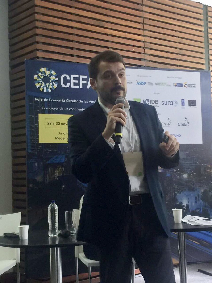 petarostojic's tweet photo. Hoy termina una semana intensa y maravillosa de #economíacircular: 🎥 programa @VTRChile en 🇨🇱 / @UNEPIRP en 🇵🇪 / #CEFA2017 de @CEP_Americas en 🇨🇴: una demostración que la EC llegó a Latinoamérica - Próxima semana seguimos con @fiiSorg y + sorpresas! https://t.co/Fasdx5JnAo