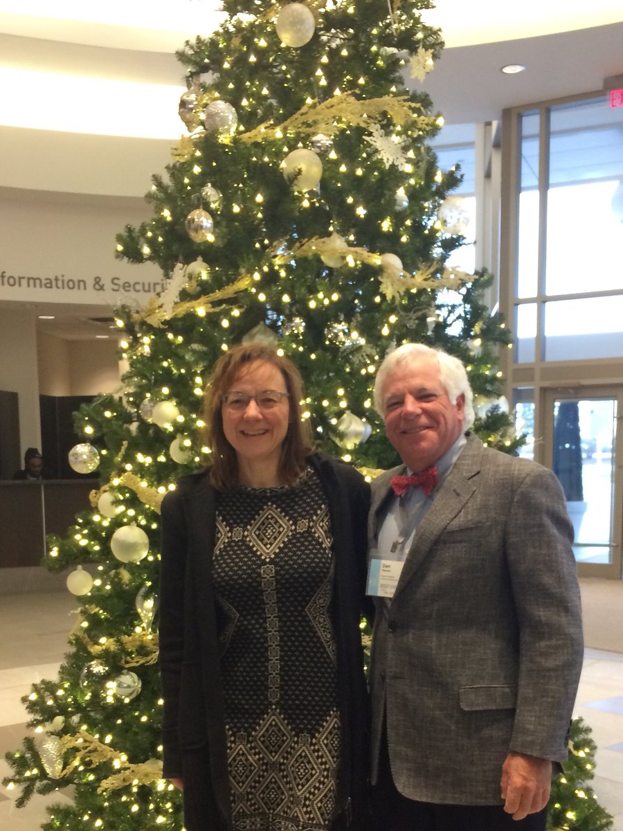 BCITSoHealth's tweet photo. Great second day @WelcometoSIMone got to eat lunch with Daniel Raemer and listen to his keynote - Simulation Trauma! Avoiding harm to patients, participants and staff #simexpo2017 https://t.co/QJEOY4Ajjj